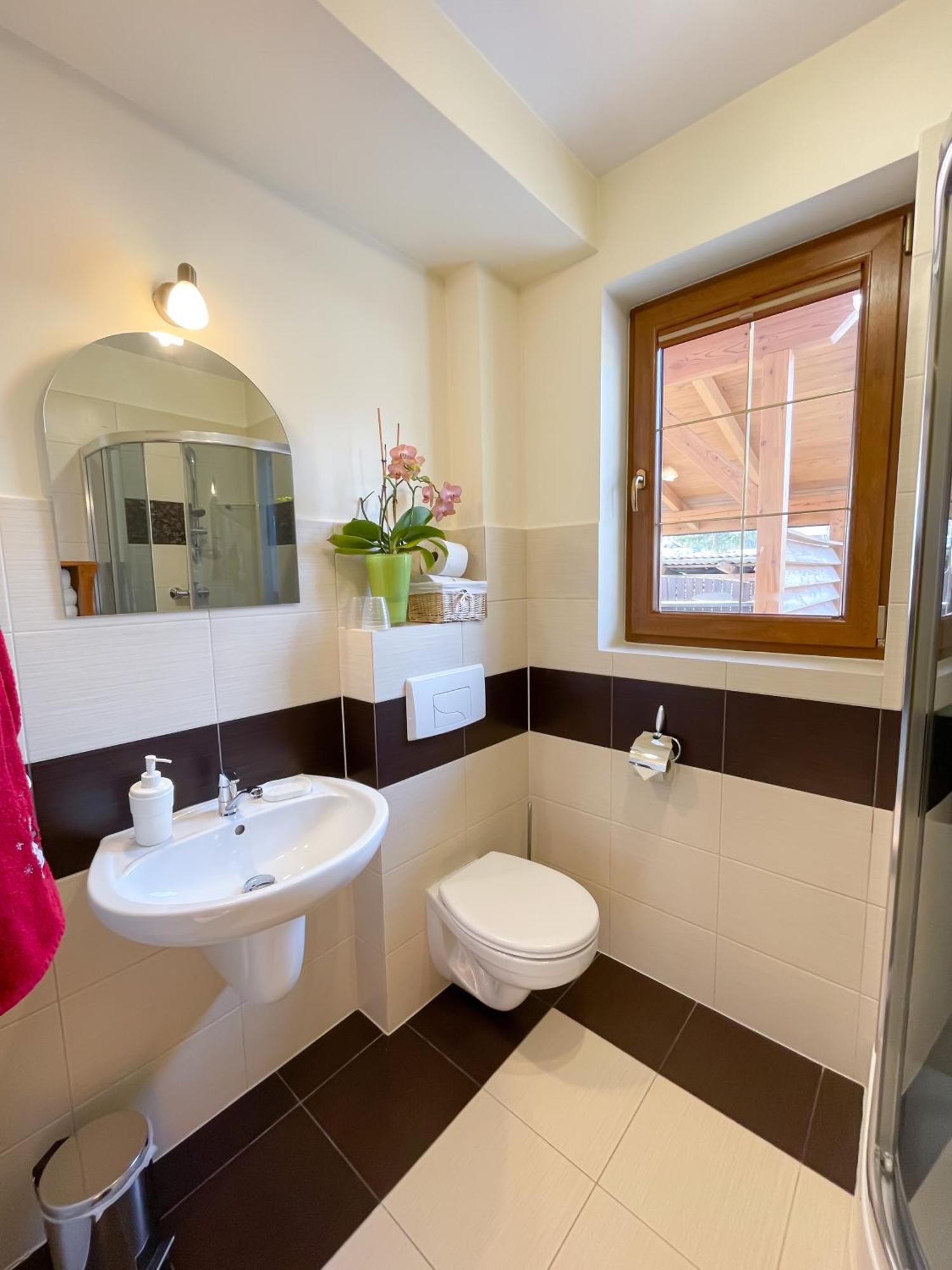 Apartamenty Trojaki Przy Termach - Banska Nizna Værelse billede