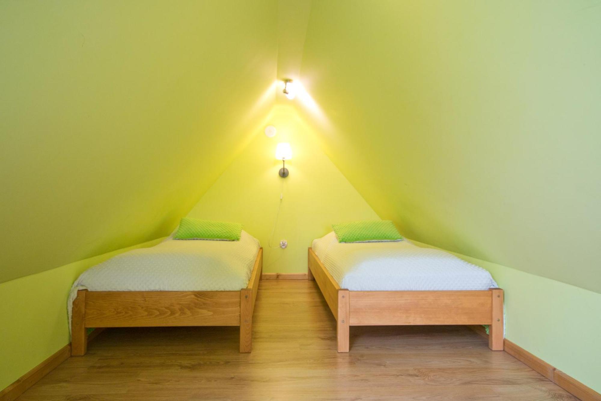Apartamenty Trojaki Przy Termach - Banska Nizna Værelse billede